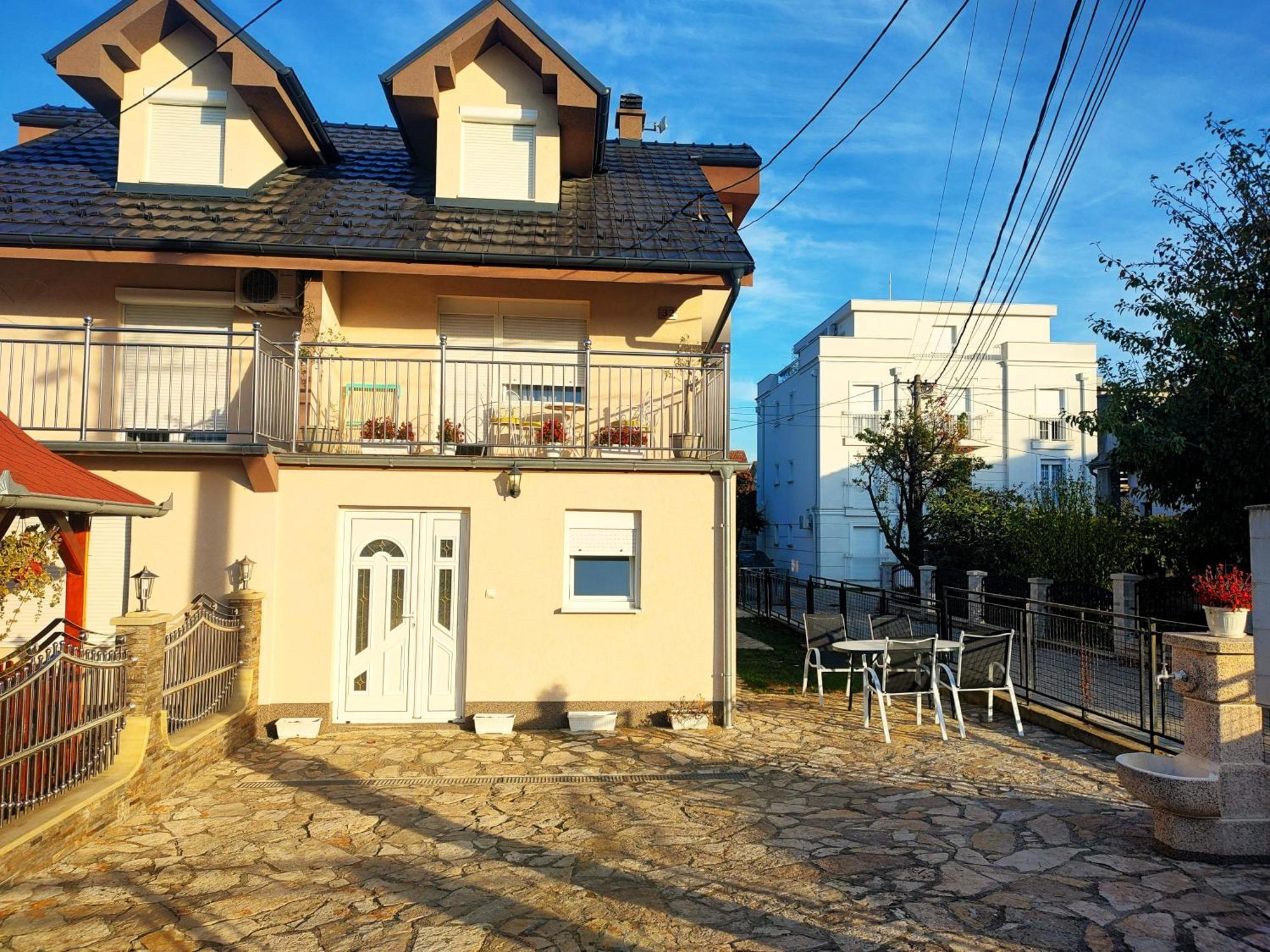 Apartman Raj Vrnjačka Banja Esterno foto