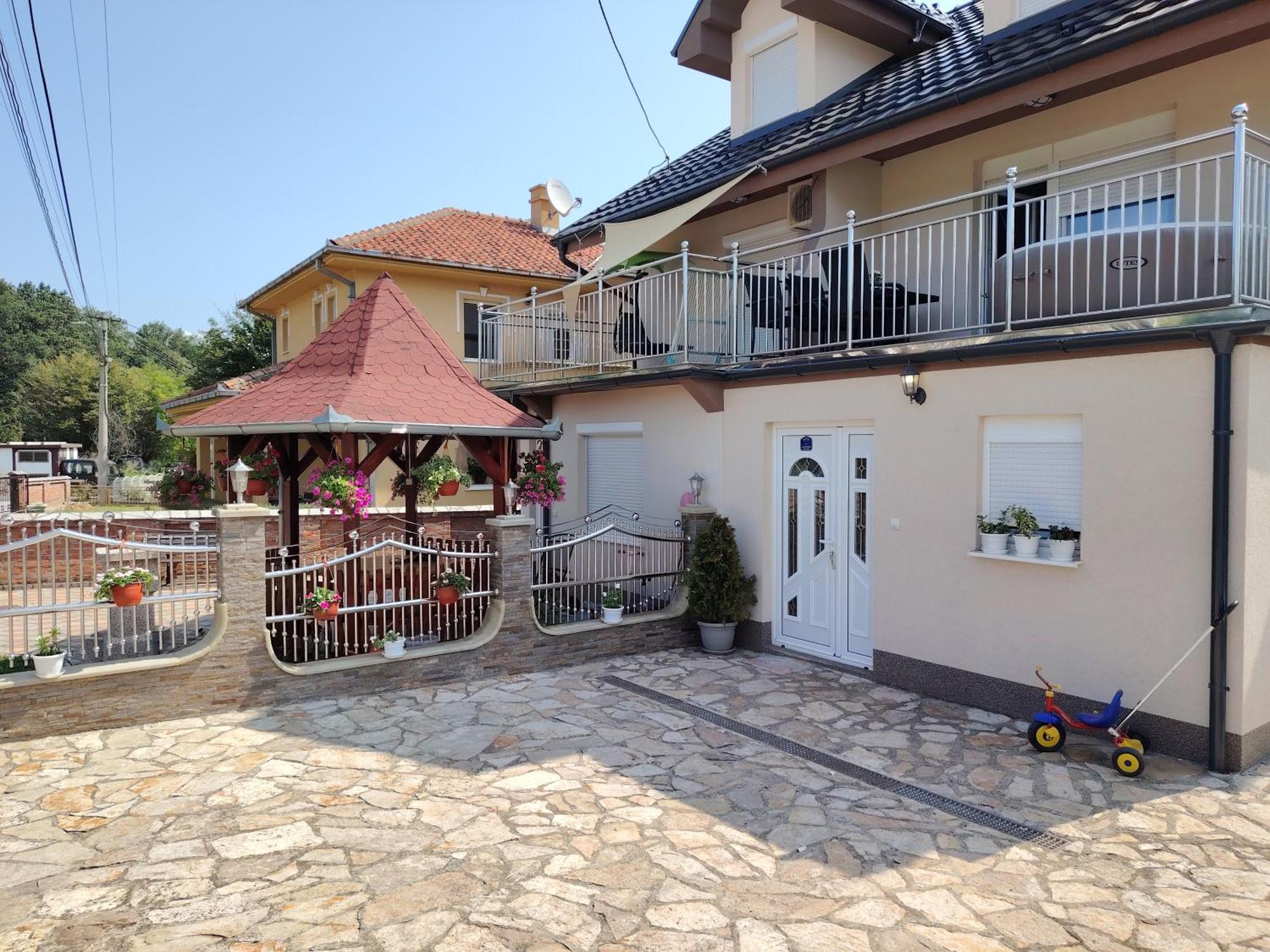 Apartman Raj Vrnjačka Banja Esterno foto