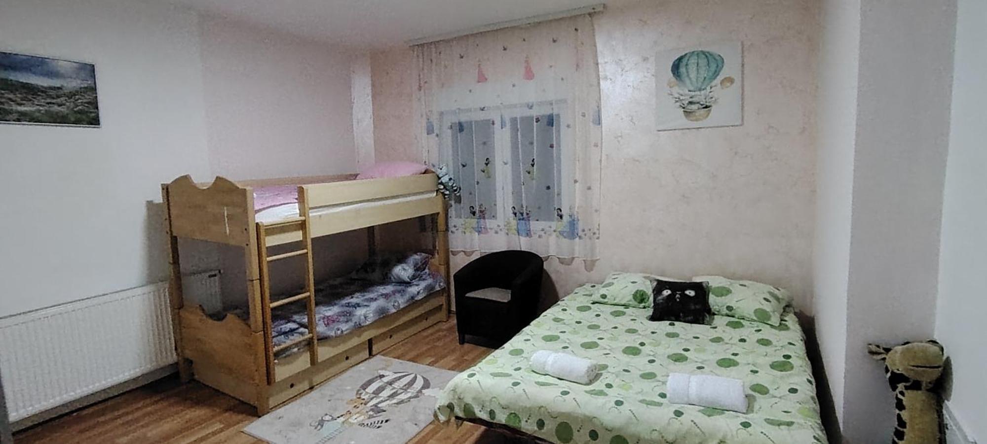Apartman Raj Vrnjačka Banja Esterno foto